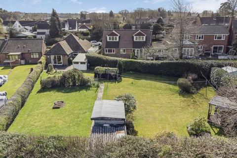 2 Penfold Lane, Holmer Green HP15 2 bed detached bungalow for sale