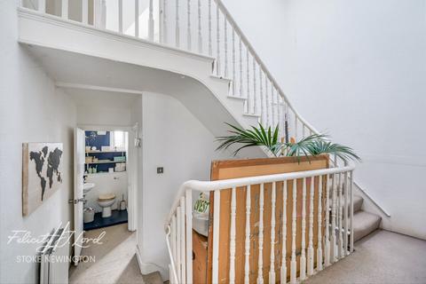 Vartry Road, London N15 2 bed flat for sale