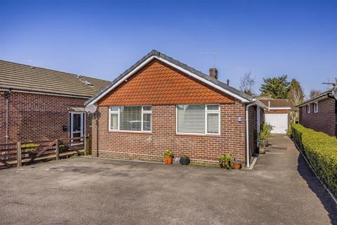 Barton Cross, Waterlooville PO8 3 bed bungalow for sale