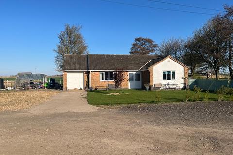 Slate Barn Drove, Whittlesey PE7 3 bed bungalow for sale