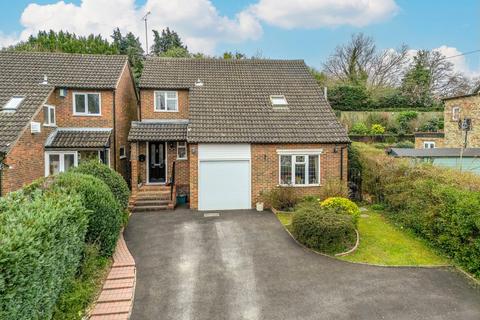 Cleland Road, Gerrards Cross SL9 3 bed detached house for sale
