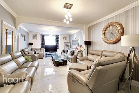 Queens Road, Hayes 5 bed semi