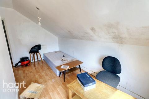Huntingdon Road, Leicester 4 bed semi