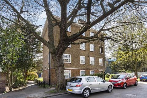 London Road, Mitcham, CR4 2 bed apartment for sale
