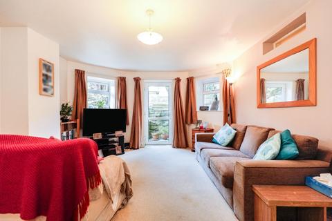 Dragon Parade, Harrogate 1 bed flat for sale
