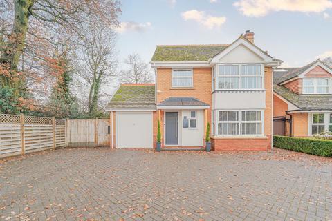 Greyhurst Croft, Solihull, B91 4 bed detached house for sale
