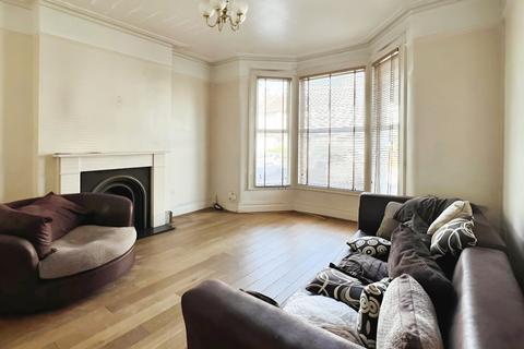 Dowanhill Road, London SE6 3 bed terraced house for sale