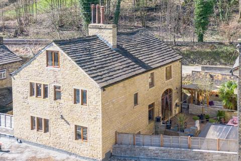 Ellen Holme Cottages, Halifax HX2 4 bed detached house for sale