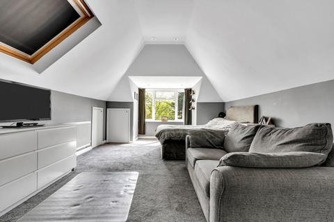 St Pinnock Avenue... 5 bed detached bungalow for sale