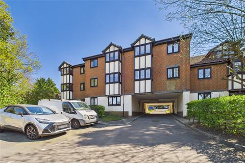 Woodpeckers, 9 Crowthorne Road... 1 bed apartment for sale