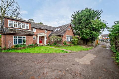 Farnaby Road, Bromley, Kent, BR2 5 bed detached house for sale