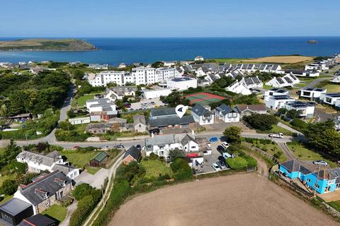 2 Higher Farm 4 bed house for sale