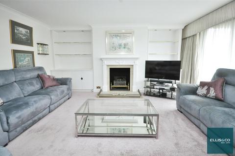 Woodside Grange Road, Woodside Park, N12 3 bed apartment for sale