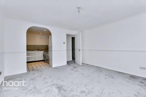 Reedham Drive, Purley 1 bed flat for sale