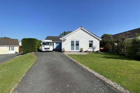 Millfields Close, Pentlepoir, Kilgetty 3 bed detached bungalow for sale