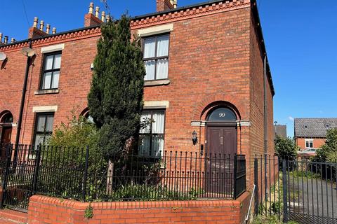 Bedford Square, Leigh 2 bed end of terrace house for sale
