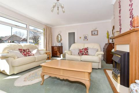 West Park Avenue, Margate CT9 3 bed detached bungalow for sale