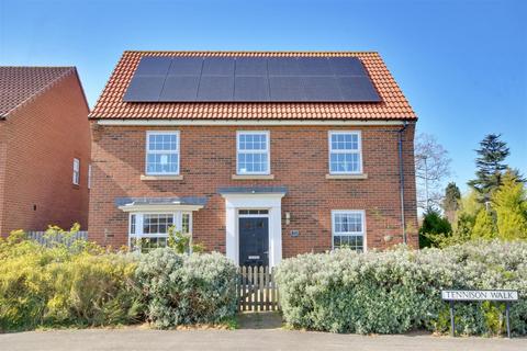 Tennison Walk, Hessle HU13 4 bed detached house for sale