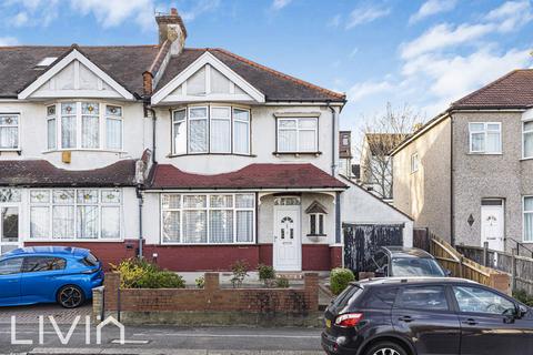 London SE25 3 bed semi