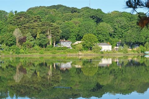 Newham, Truro 3 bed detached house for sale