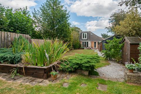 Rowan Garth, Cottingham HU16 3 bed semi