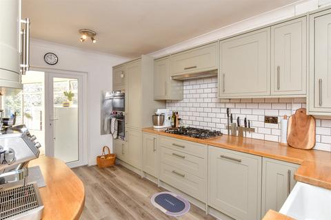 Morecambe Road, Brighton, East Sussex 2 bed semi