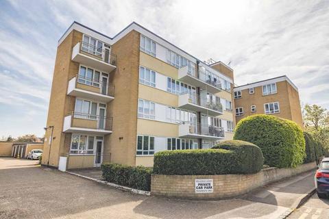 Wellesley Court Bathurst Walk... 2 bed flat for sale