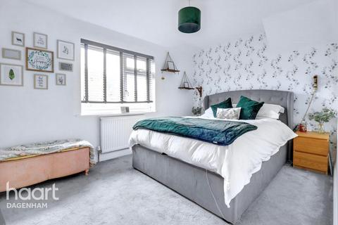 Cannington Road, Dagenham 2 bed terraced house for sale