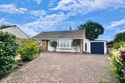 Newtown Road Verwood, Dorset, BH31 6EG 3 bed detached bungalow for sale