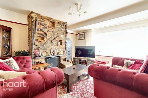 Bramble Close, Uxbridge 4 bed semi