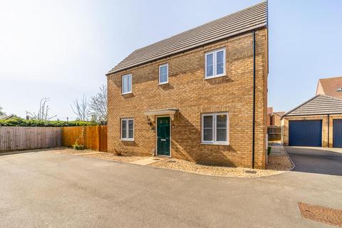 Tamar Close, Spalding 3 bed semi