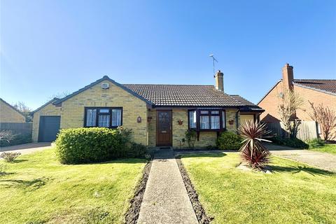 Fieldfare Road, Newport, Isle of Wight 2 bed bungalow for sale