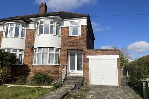 Baker Street, Potters Bar EN6 3 bed semi