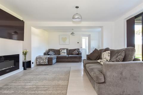 Telegraph Road, Deal CT14 4 bed detached house for sale
