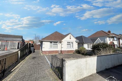 Horsham Avenue, Bournemouth, BH10 7 2 bed detached bungalow for sale