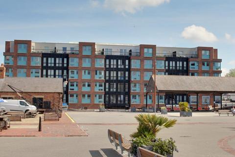Barge Arm, Gloucester Docks 1 bed apartment for sale