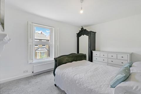 Glenhurst Road, Brentford 4 bed terraced house for sale
