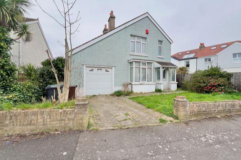 Linden Grove, Gosport, PO12 2EE 3 bed detached house for sale