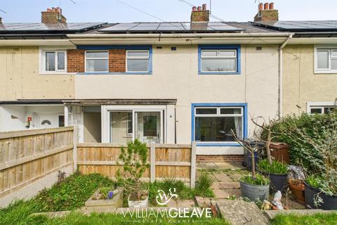 Maes Gwynfryn, Holywell CH8 3 bed terraced house for sale