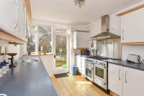 Nursery Close, Woodford Green, Essex 3 bed detached house for sale