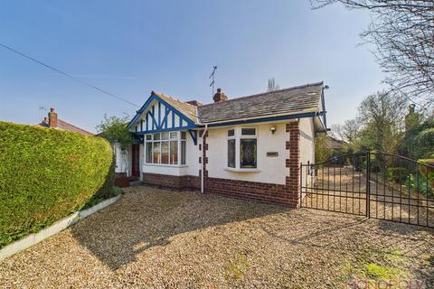 Croeshowell Lane, Rossett, Wrexham 3 bed detached bungalow for sale