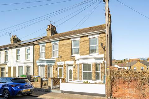 Alfred Road, Dover, Kent, CT16 2 bed end of terrace house for sale