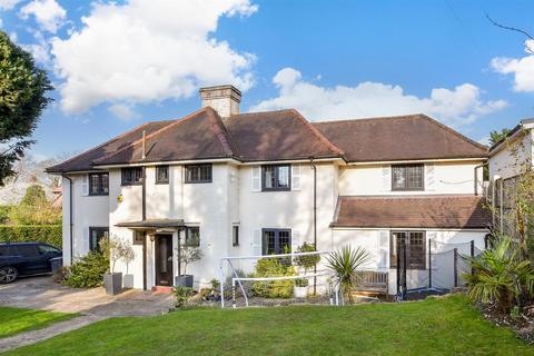 Woodcote Grove Road, Coulsdon, Surrey 4 bed detached house for sale