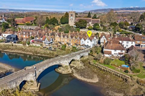 Aylesford ME20 2 bed end of terrace house for sale