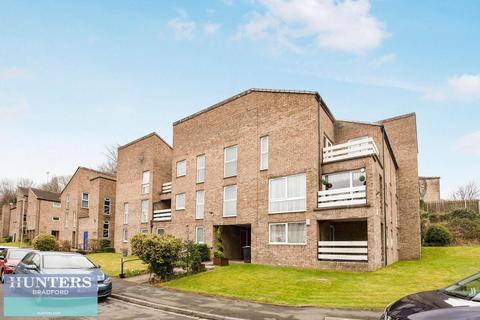 Frizley Gardens, Frizinghall... 1 bed flat for sale