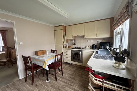 London Road, West Kingsdown... 2 bed park home for sale