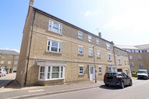 Wickham Crescent, Braintree, CM7 1 bed apartment for sale