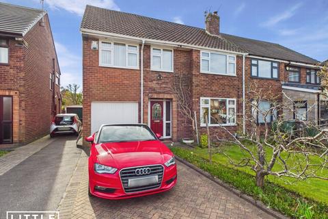 Gunning Avenue, Eccleston, WA10 5 bed semi