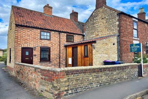 High Street, Reepham, LN3 2 bed semi