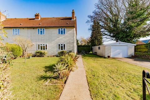 Kings Road, Holt 3 bed semi